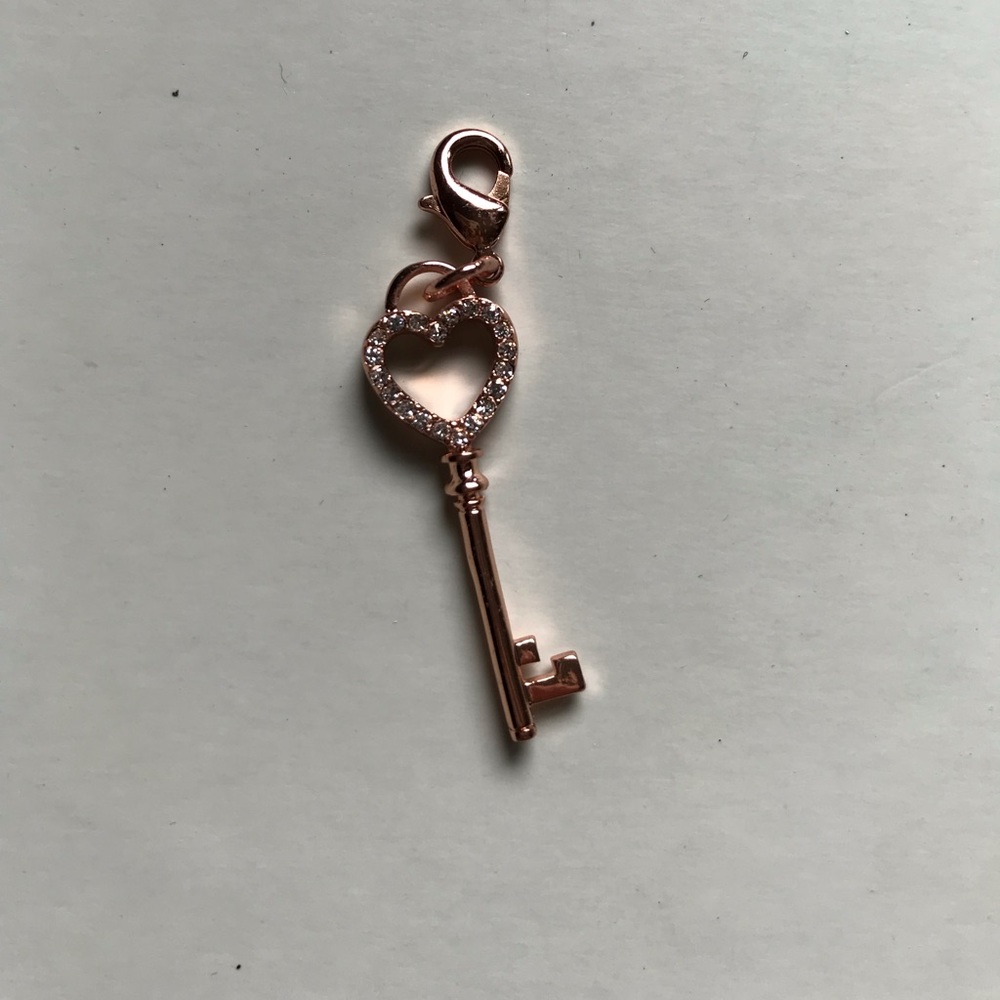rose gold heart key charm